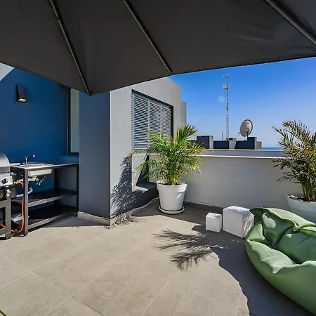 Διαμέρισμα Cozy 2-br Penthouse With Private Rooftop Terrace Guía de Isora